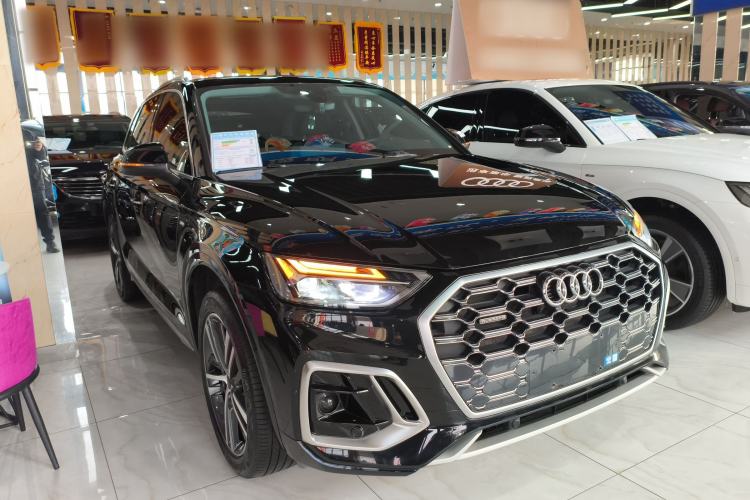 Used Audi Q5L 2022 40T Fashionable and Dynamic Model Front Right 45 Deg