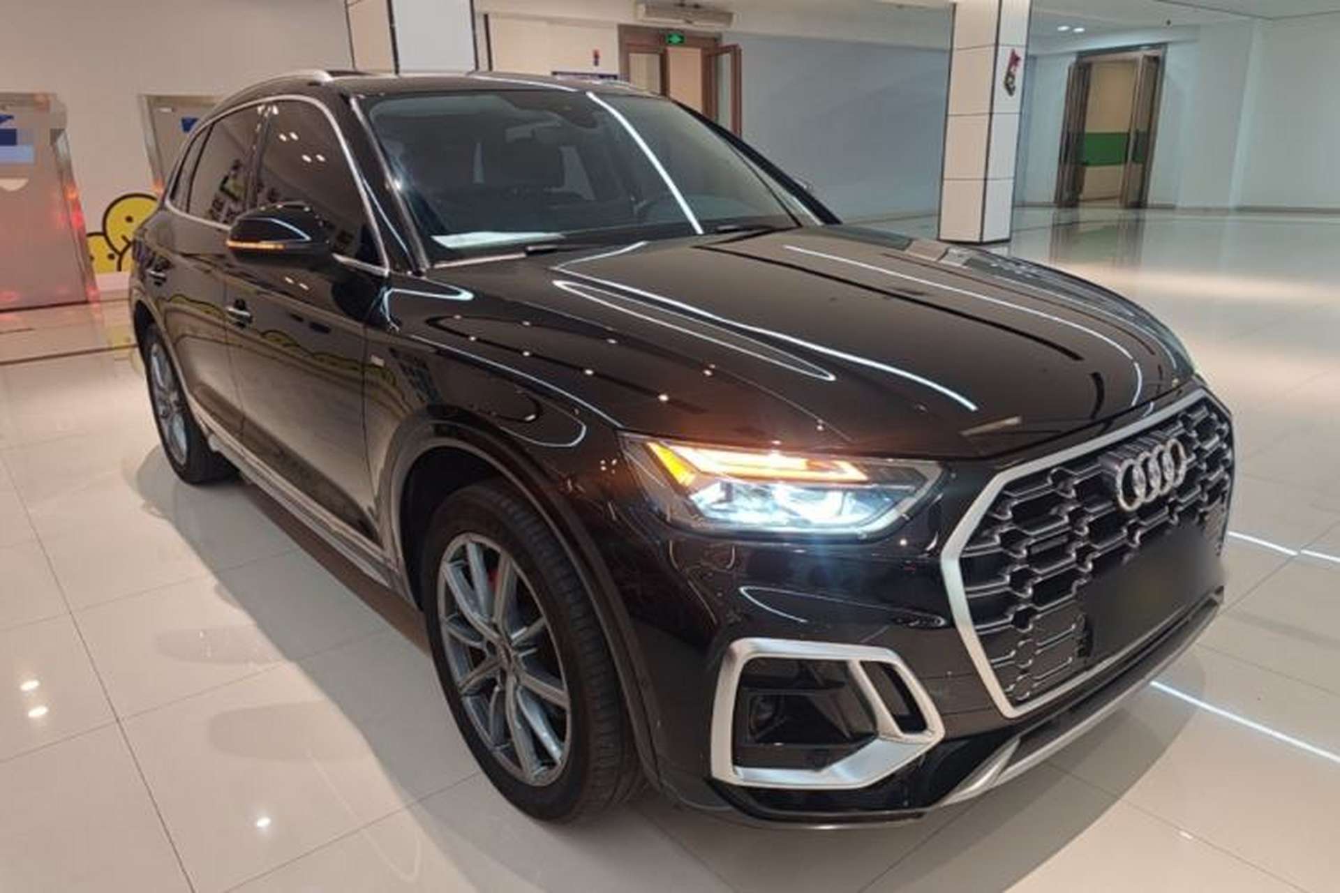 Used Audi Q5L 2022 Updated 40T Luxury Dynamic Edition Front Right 45 Deg
