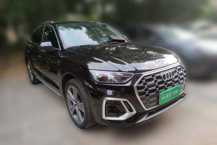 Used Audi Q5L 2022 45T Luxury Dynamic Model Front Right 45 Deg