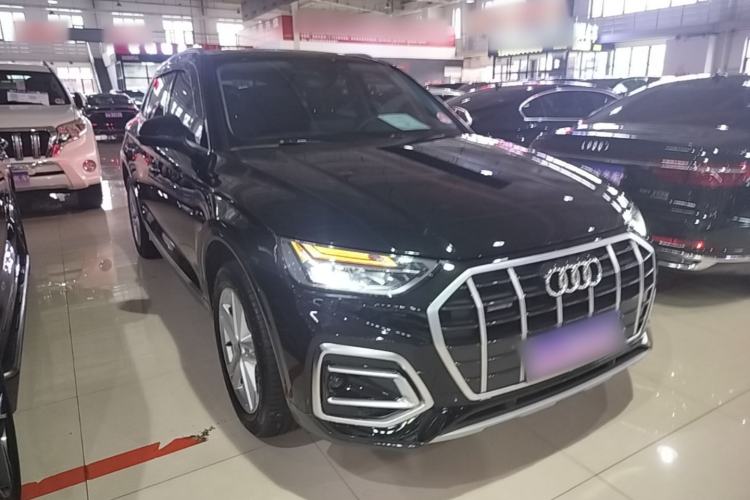 Used Audi Q5L 2022 40T Fashionable and Elegant Model Front Right 45 Deg