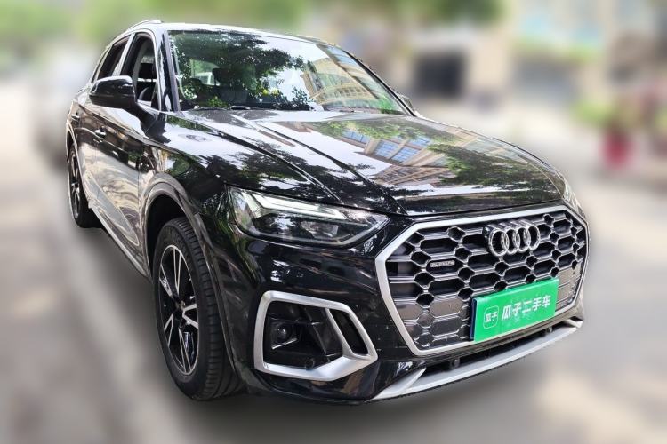 Used Audi Q5L 2022 40T Fashionable and Dynamic Model Front Right 45 Deg