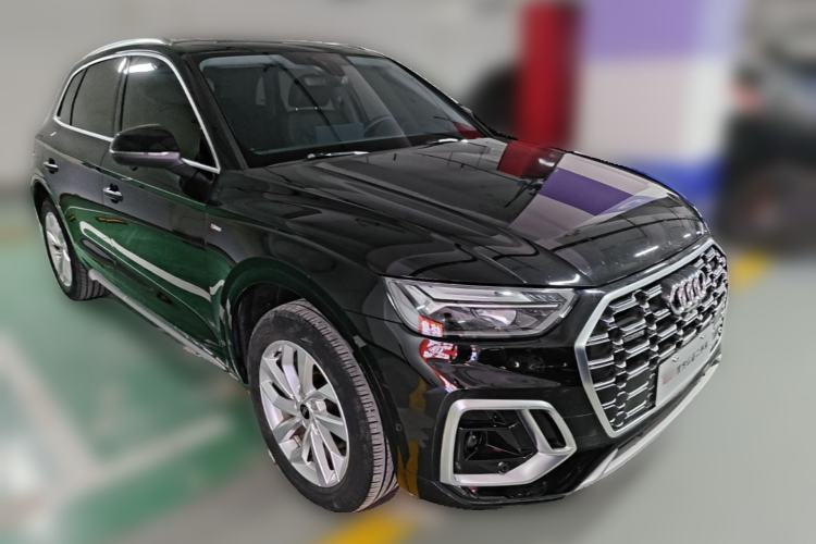 Used Audi Q5L 2022 40T Luxury Dynamic Model Front Right 45 Deg