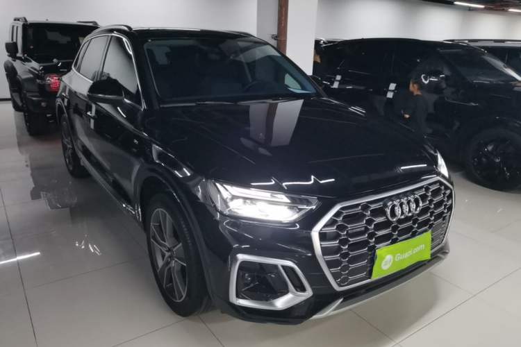 Used Audi Q5L 2022 Updated 45T Luxury Dynamic Version Front Right 45 Deg