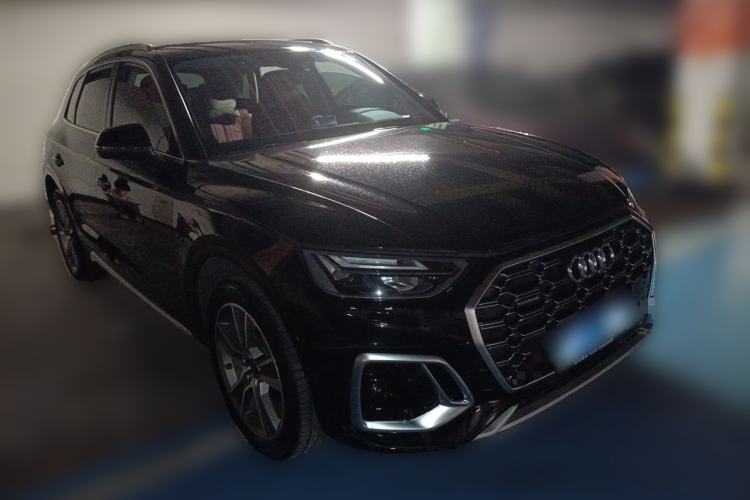 Used Audi Q5L 2022 Updated 45T Luxury Dynamic Version Front Right 45 Deg