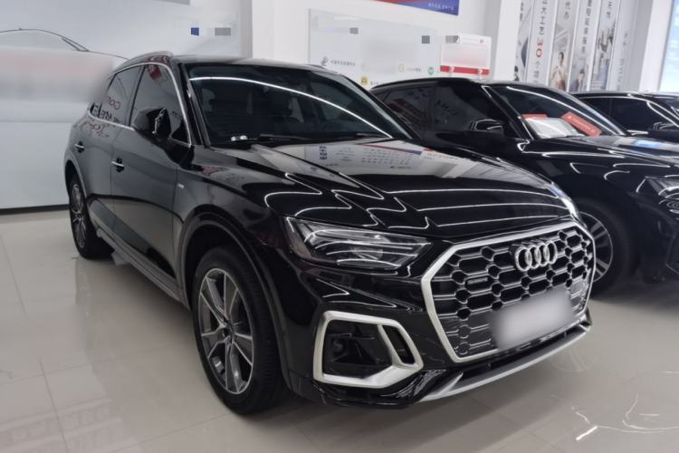 Used Audi Q5L 2022 Updated 45T Luxury Dynamic Version Front Right 45 Deg