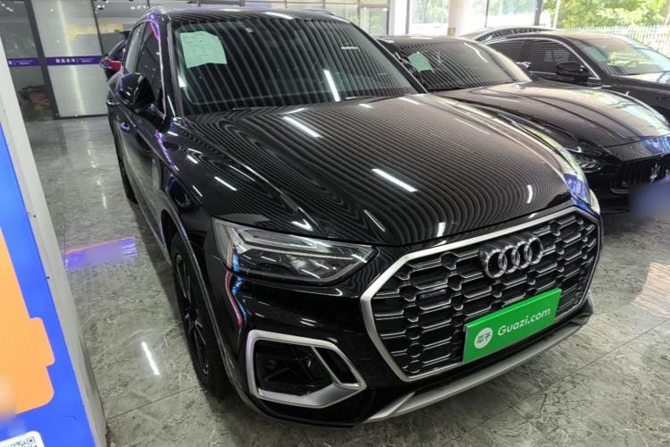 Used Audi Q5L 2022 40T Fashionable and Dynamic Model Front Right 45 Deg
