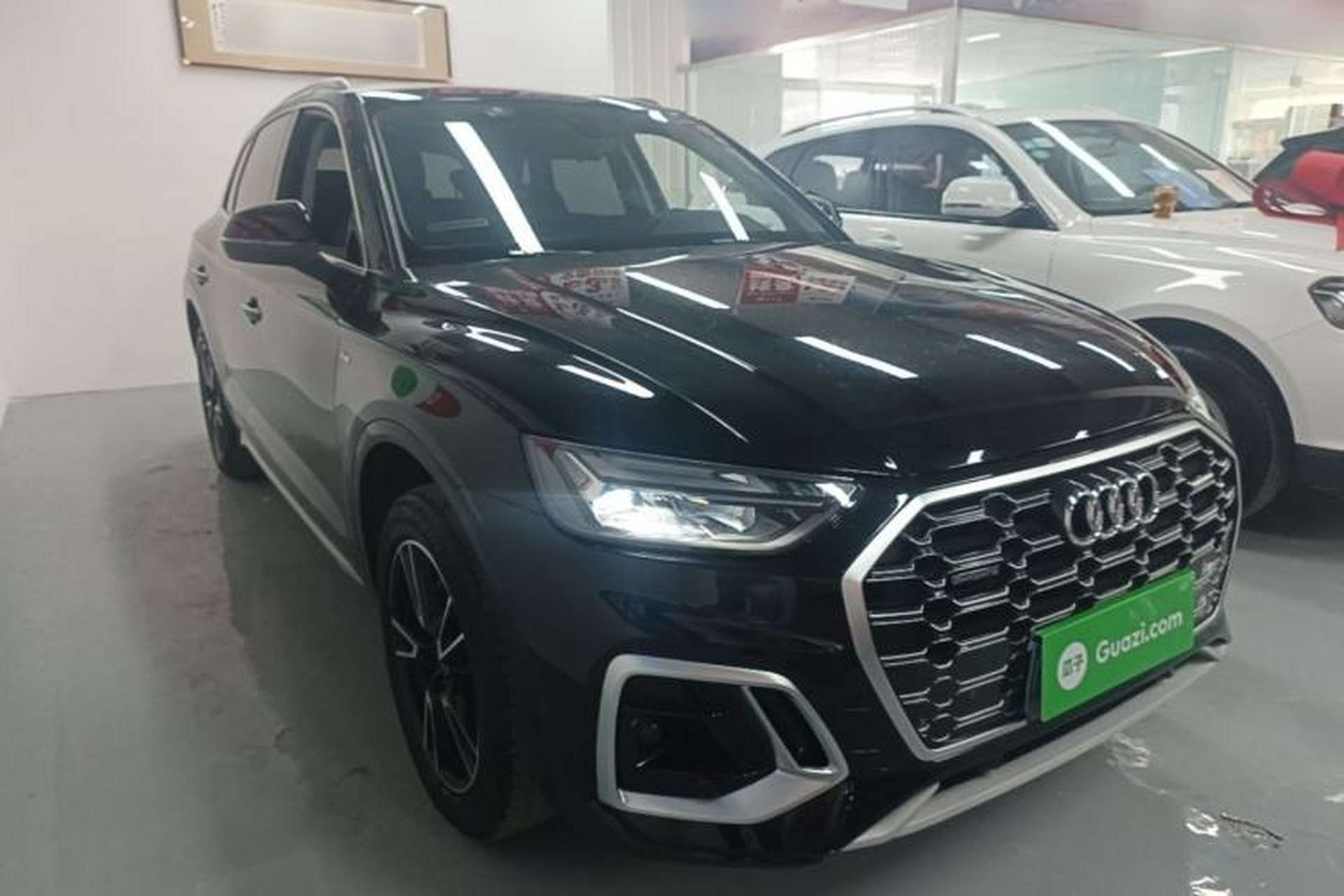 Used Audi Q5L 2022 40T Fashionable and Dynamic Model Front Right 45 Deg