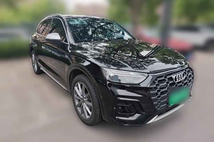 Used Audi Q5L 2022 Updated 40T Luxury Dynamic Edition Front Right 45 Deg