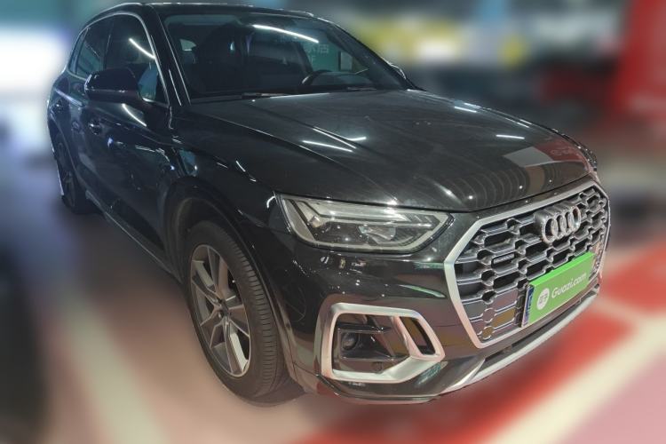 Used Audi Q5L 2022 45T Luxury Dynamic Model Front Right 45 Deg