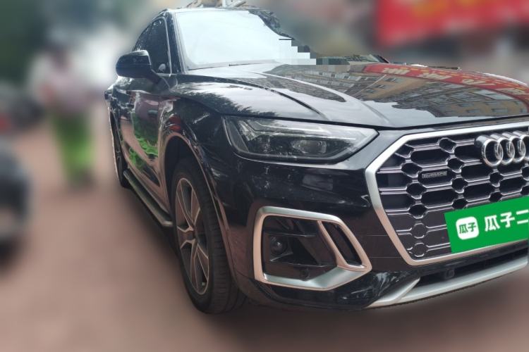 Used Audi Q5L 2022 45T Luxury Dynamic Model Front Right 45 Deg