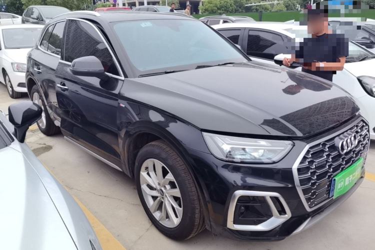 Used Audi Q5L 2022 40T Luxury Dynamic Model Front Right 45 Deg