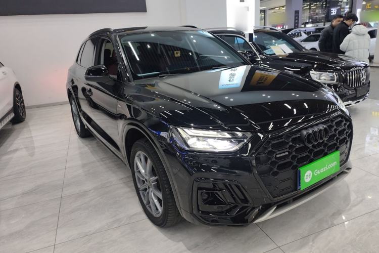 Used Audi Q5L 2022 40T Fashionable and Dynamic Model Front Right 45 Deg