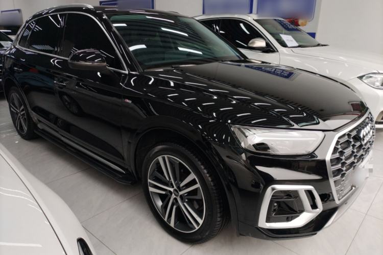 Used Audi Q5L 2022 40T Fashionable and Dynamic Model Front Right 45 Deg