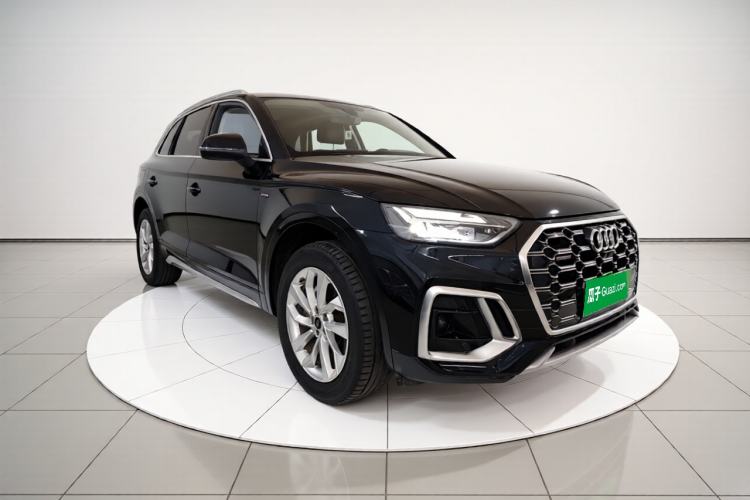 Used Audi Q5L 2022 40T Luxury Dynamic Model Front Right 45 Deg