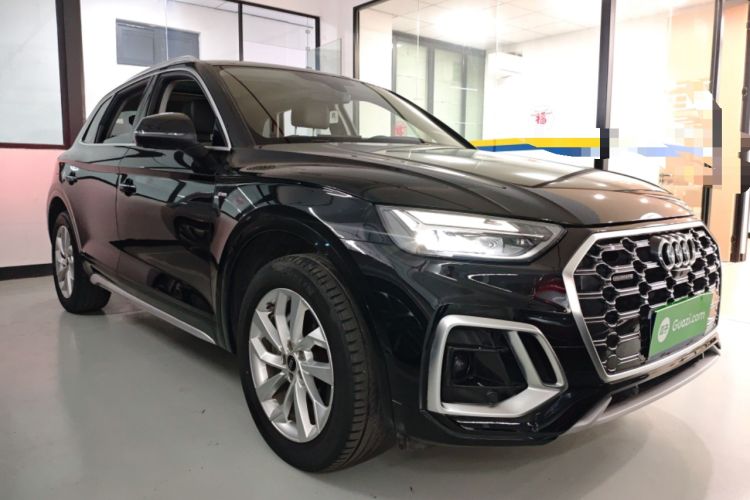 Used Audi Q5L 2022 40T Luxury Dynamic Model Front Right 45 Deg
