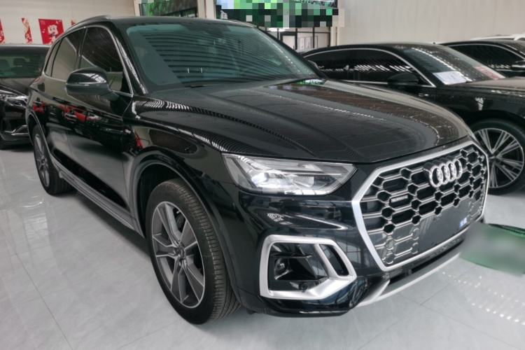 Used Audi Q5L 2022 Updated 45T Luxury Dynamic Version Front Right 45 Deg