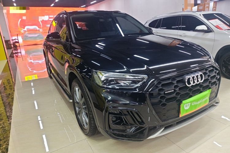 Used Audi Q5L 2022 40T Fashionable and Dynamic Model Front Right 45 Deg