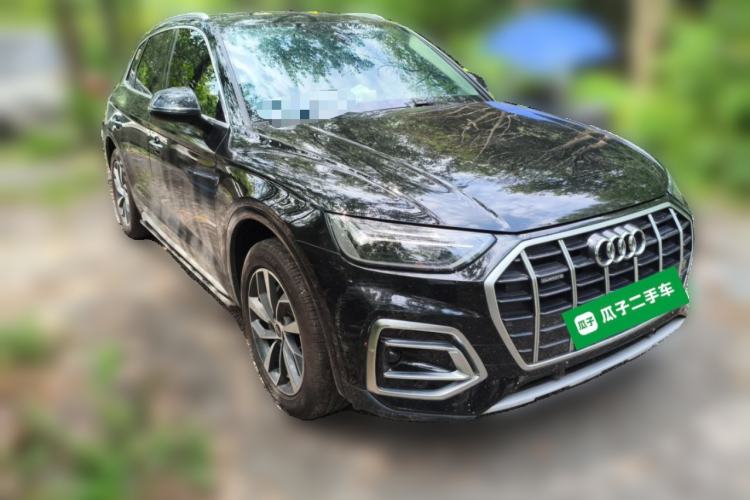 Used Audi Q5L 2022 40T Luxury Elegant Model Front Right 45 Deg