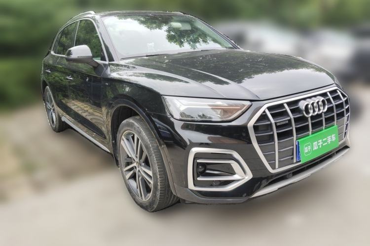 Used Audi Q5L 2022 40T Luxury Elegant Model Front Right 45 Deg