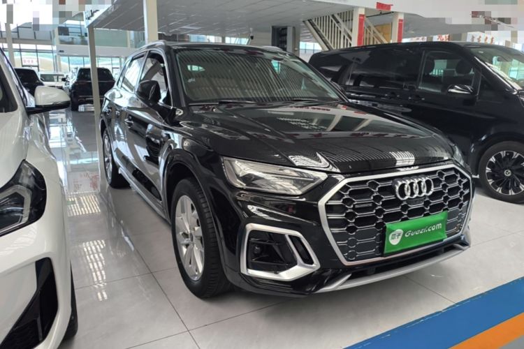 Used Audi Q5L 2022 40T Luxury Dynamic Model Front Right 45 Deg