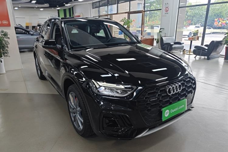 Used Audi Q5L 2022 40T Fashionable and Dynamic Model Front Right 45 Deg
