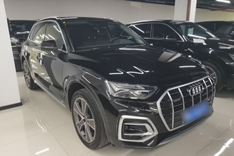 Used Audi Q5L 2022 Updated Version 45T Luxury Prestige Edition Front Right 45 Deg