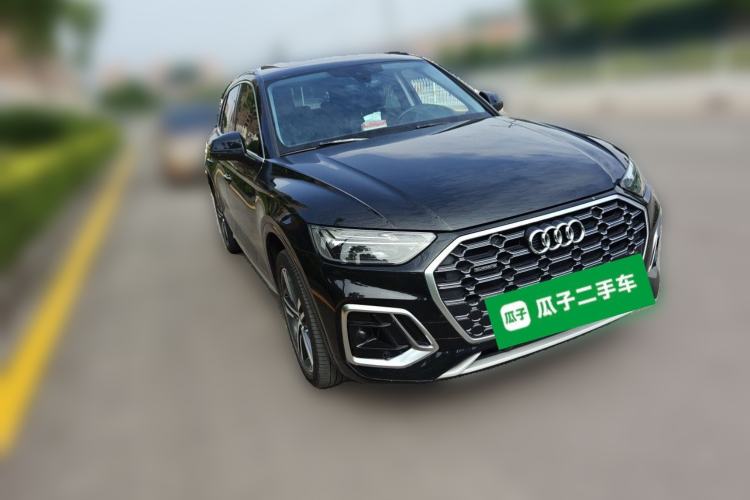Used Audi Q5L 2022 40T Fashionable and Dynamic Model Front Right 45 Deg