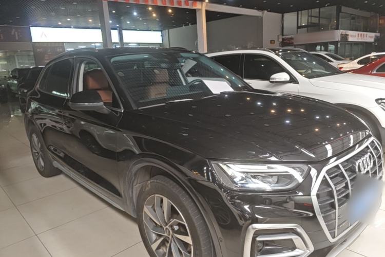 Used Audi Q5L 2022 Updated Version 40T Luxury Elegant Edition Front Right 45 Deg