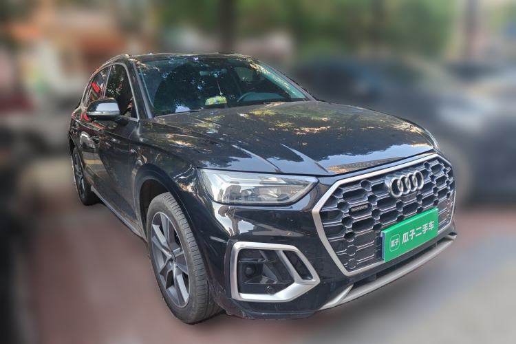 Used Audi Q5L 2022 40T Fashionable and Dynamic Model Front Right 45 Deg