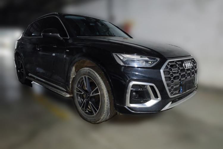 Used Audi Q5L 2022 40T Fashionable and Dynamic Model Front Right 45 Deg