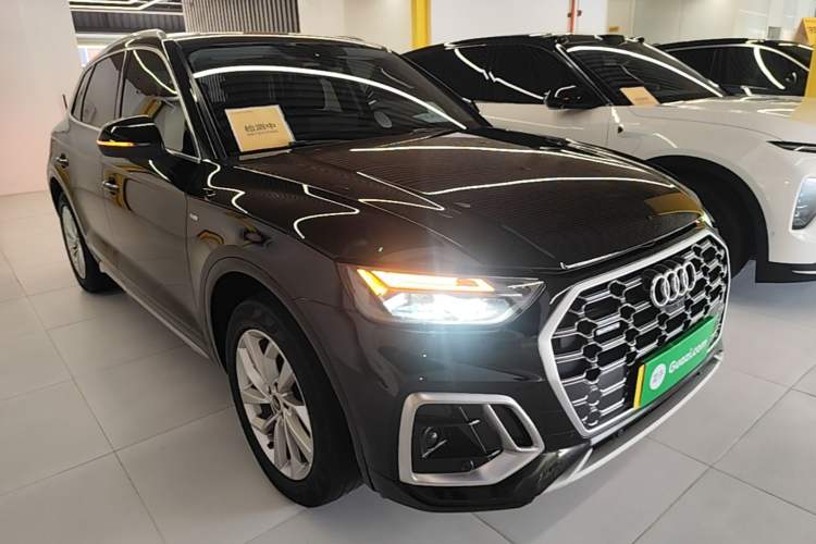 Used Audi Q5L 2022 Updated 40T Luxury Dynamic Edition Front Right 45 Deg