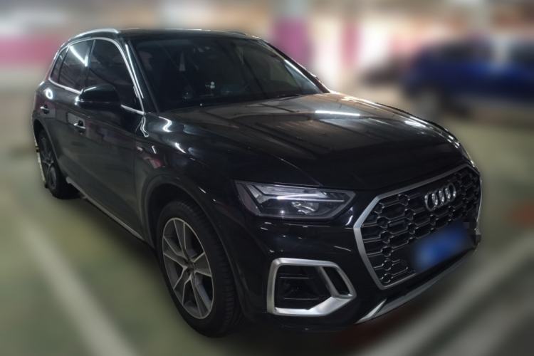 Used Audi Q5L 2022 45T Luxury Dynamic Model Front Right 45 Deg