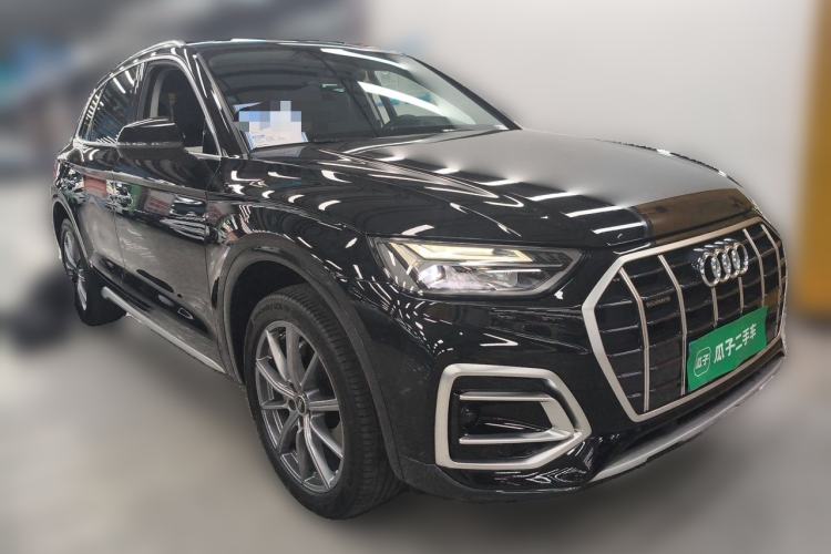 Used Audi Q5L 2022 40T Luxury Elegant Model Front Right 45 Deg