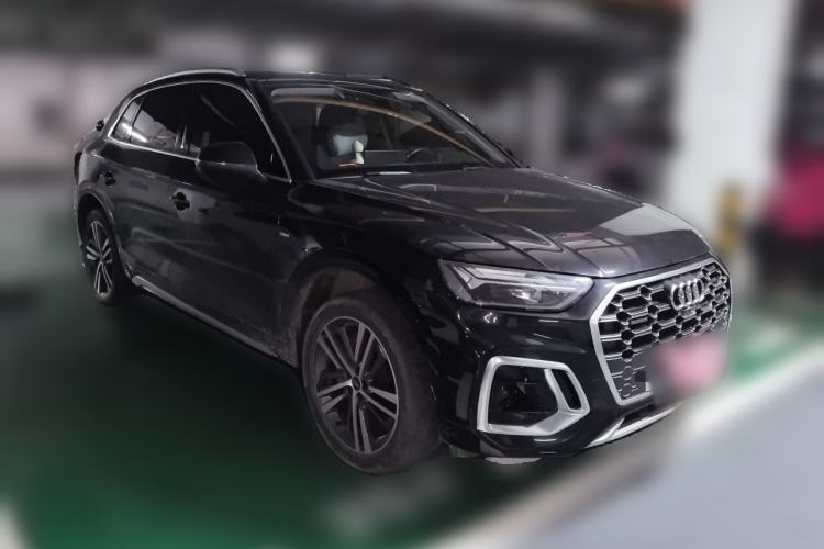 Used Audi Q5L 2022 45T Luxury Dynamic Model Front Right 45 Deg