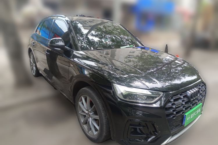 Used Audi Q5L 2022 40T Fashionable and Dynamic Model Front Right 45 Deg
