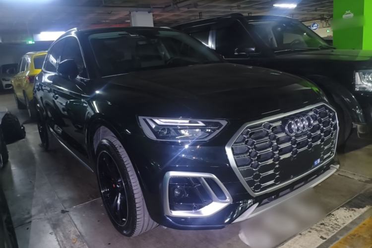 Used Audi Q5L 2022 Updated 45T Luxury Dynamic Version Front Right 45 Deg