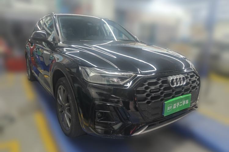 Used Audi Q5L 2022 40T Fashionable and Elegant Model Front Right 45 Deg