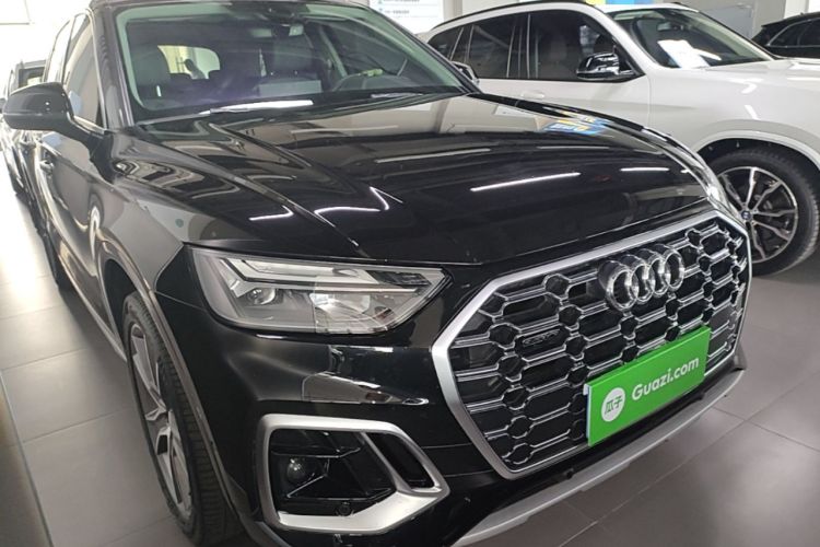 Used Audi Q5L 2022 Updated Version 45T Luxury Prestige Edition Front Right 45 Deg