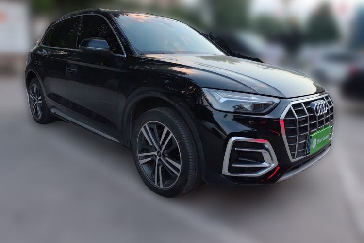 Used Audi Q5L 2022 40T Fashionable and Elegant Model Front Right 45 Deg