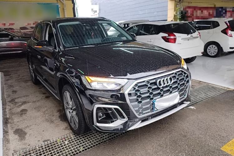 Used Audi Q5L 2022 45T Luxury Dynamic Model Front Right 45 Deg