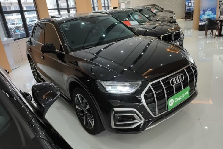Used Audi Q5L 2022 Updated Version 40T Luxury Elegant Edition Front Right 45 Deg