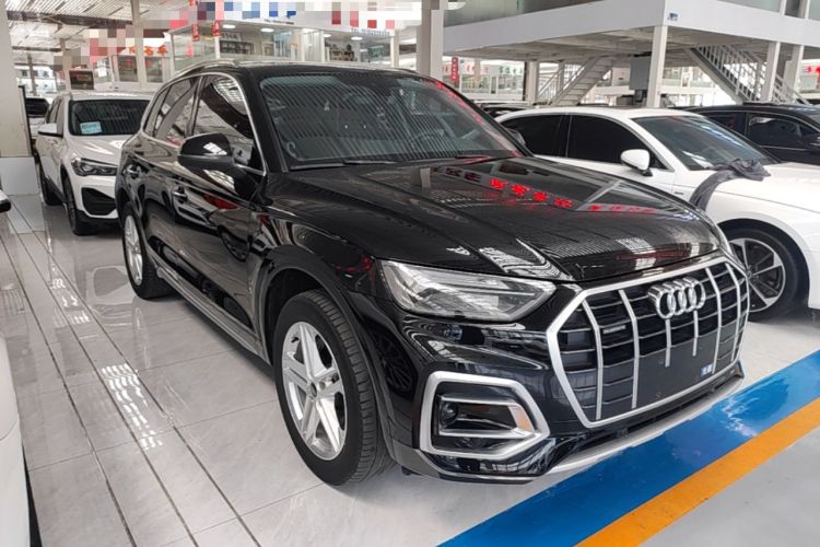 Used Audi Q5L 2022 40T Fashionable and Elegant Model Front Right 45 Deg