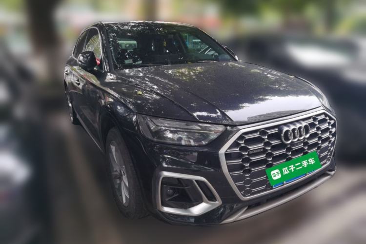 Used Audi Q5L 2022 40T Luxury Dynamic Model Front Right 45 Deg
