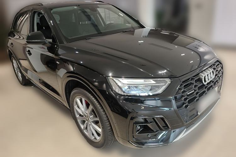 Used Audi Q5L 2022 Updated 45T Luxury Dynamic Version Front Right 45 Deg