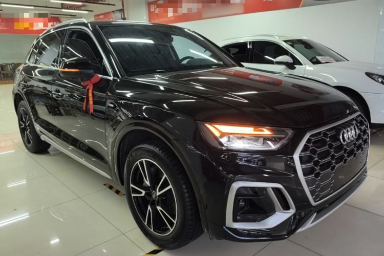 Used Audi Q5L 2022 40T Fashionable and Dynamic Model Front Right 45 Deg