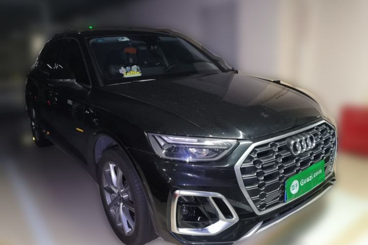 Used Audi Q5L 2022 40T Luxury Dynamic Model Front Right 45 Deg