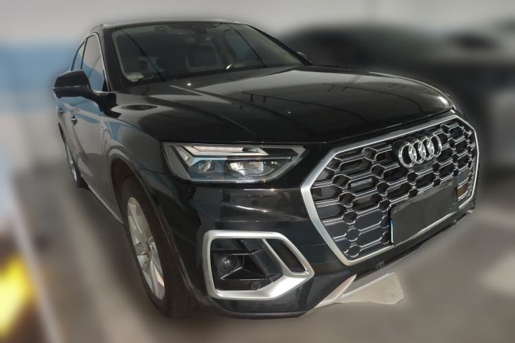 Used Audi Q5L 2022 40T Luxury Dynamic Model Front Right 45 Deg