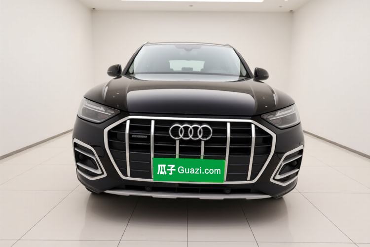 Used Audi Q5L 2022 40T Fashionable and Elegant Model Front