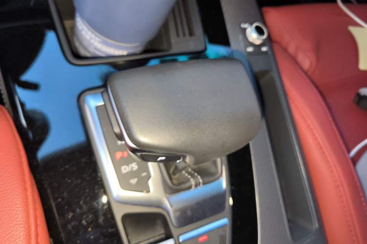 Used Audi Q5L 2022 Updated 45T Luxury Dynamic Version Gear Lever