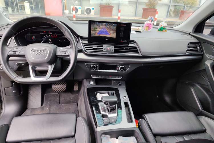 Used Audi Q5L 2022 40T Fashionable and Dynamic Model Gear Lever